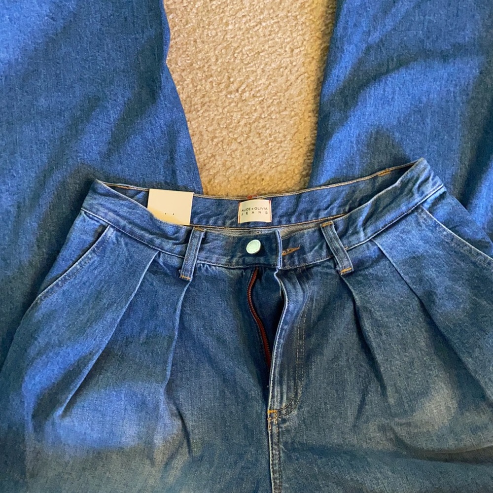 Alice + Olivia Kate jeans - Picture 5 of 10